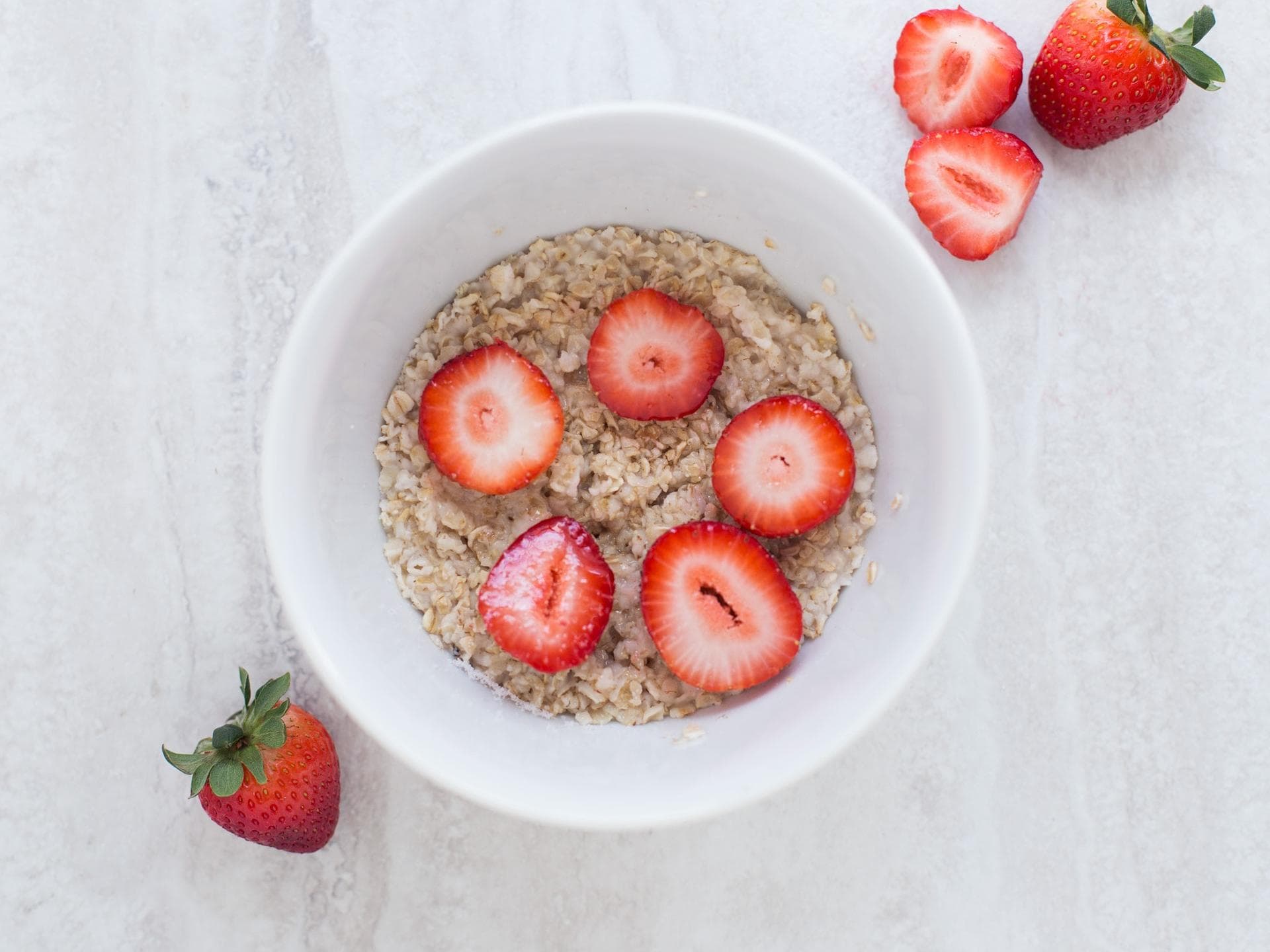 Haferflocken mit Erdbeeren Haferflocken mit Erdbeeren