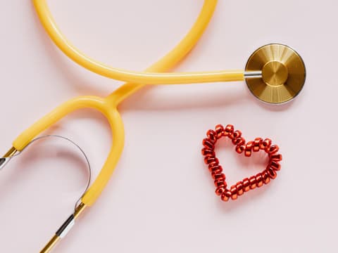 Die Pulmonalstenose nimmt einen Anteil von 10% aller angeborenen Herzfehlern ein. Die Pulmonalstenose nimmt einen Anteil von 10% aller angeborenen Herzfehlern ein.