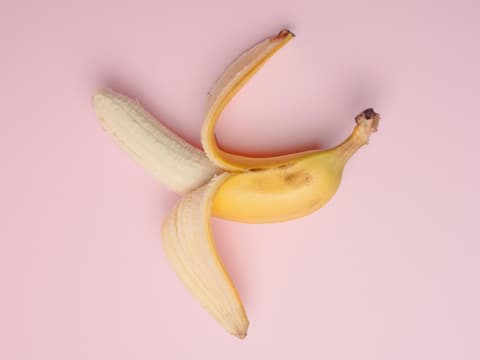 Geschälte Banane Geschälte Banane